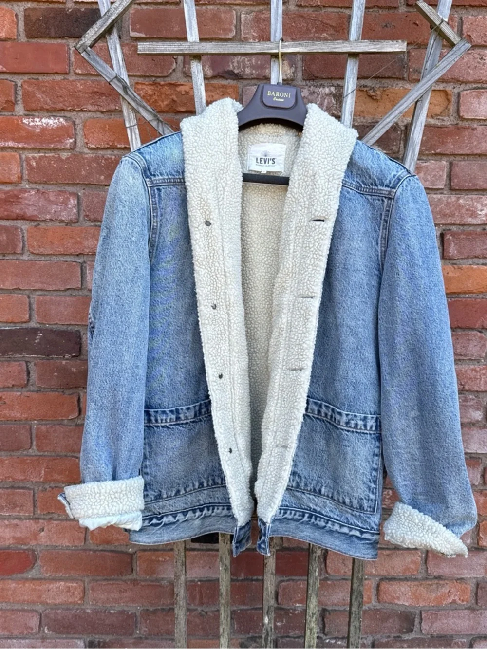 Levi's Blue Denim Sherpa-Lined Jacket with Cream Sherpa - Picture 1 of 3